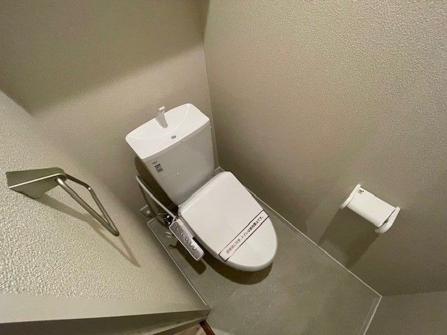 清潔感のあるトイレですね。