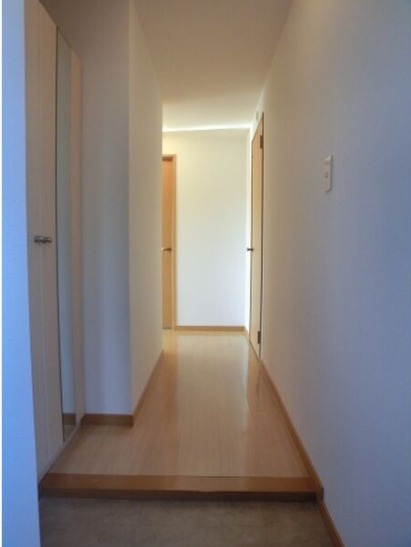 明るい玄関ですね