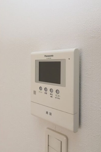 モニター付きインターホンで安心です