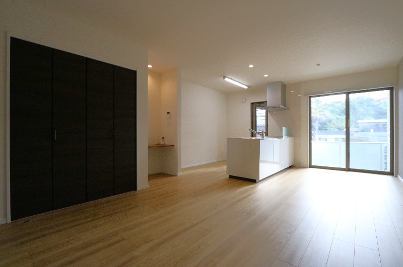 16帖で開放感のあるリビングです