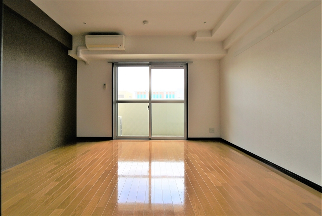 洗濯機置き場も扉で隠れます