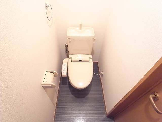 ウォシュレット完備です