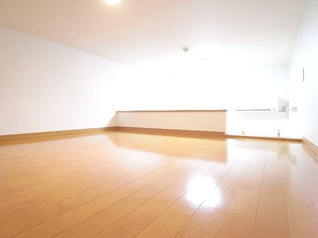 ロフトも広いです。