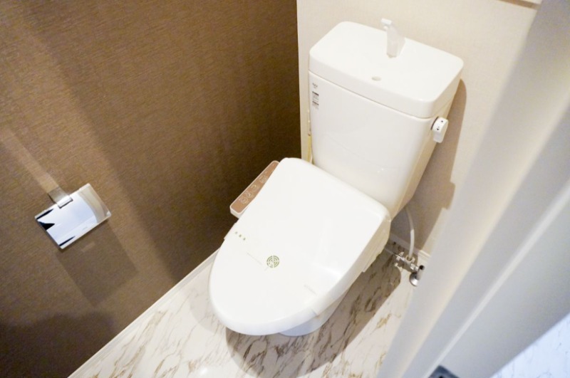 嬉しい温水洗浄便座です