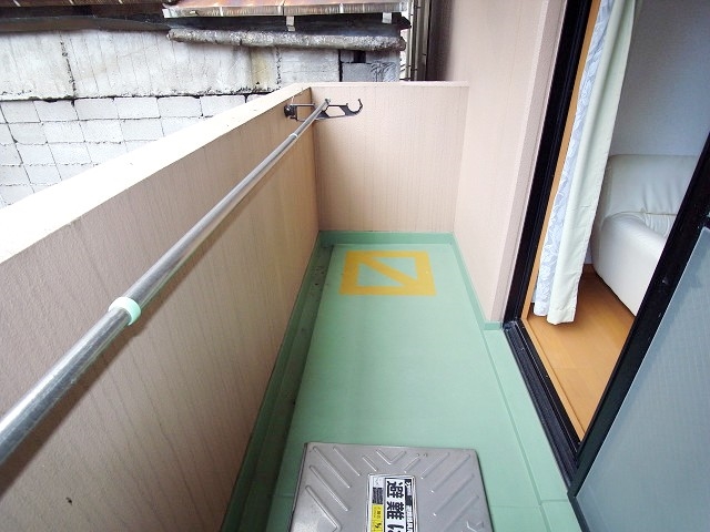 バルコニーも広々してますよ