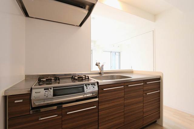 調理スペースも広々、料理もはかどりそうですね