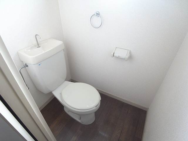 清潔感のあるお手洗いです