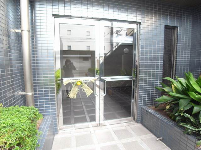 広々としたエントランスです