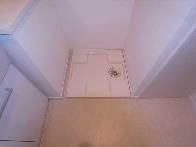 室内に洗濯機置き場があると大変便利です