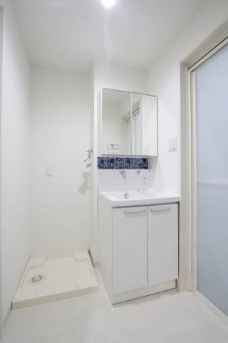 お出かけ前の身支度はこちらでばっちりです。