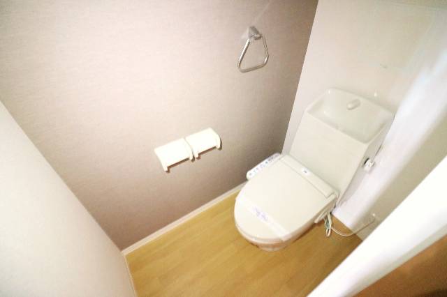 ウォシュレット付きで快適です