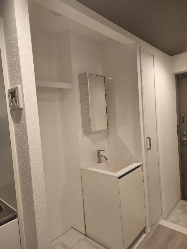 身だしなみチェックはここで