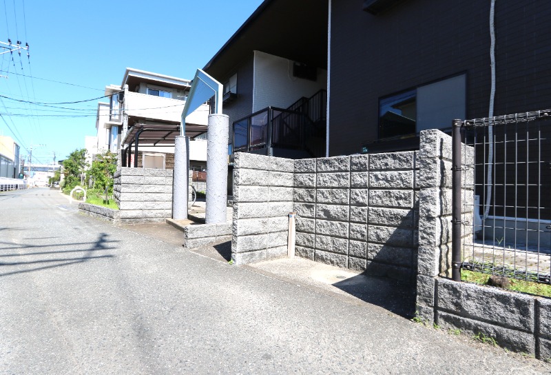 敷地内にゴミ捨て場もございます。