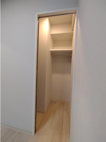 大容量のウォークインクローゼット付きです