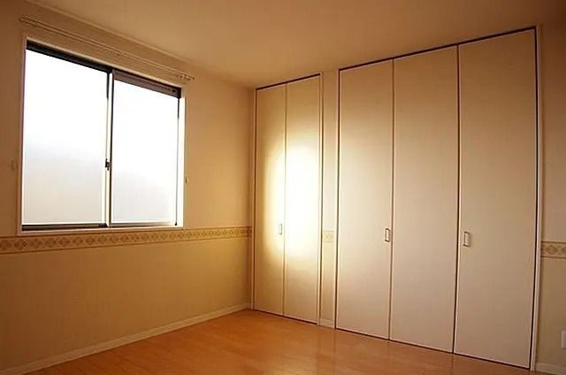 お洋服が多い方でも安心の収納力