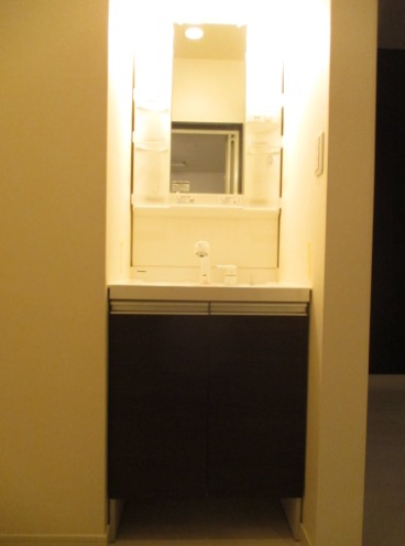 オシャレな独立洗面台あります