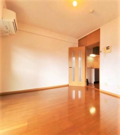 温かみの雰囲気のお部屋ですね