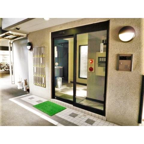 オートロック付で女性の方にも安心して暮らして頂けます