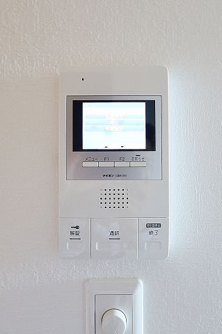 女性にも安心のTVﾓﾆﾀｰ付きインターホンです