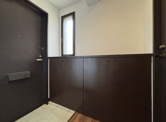 玄関はこんな感じです