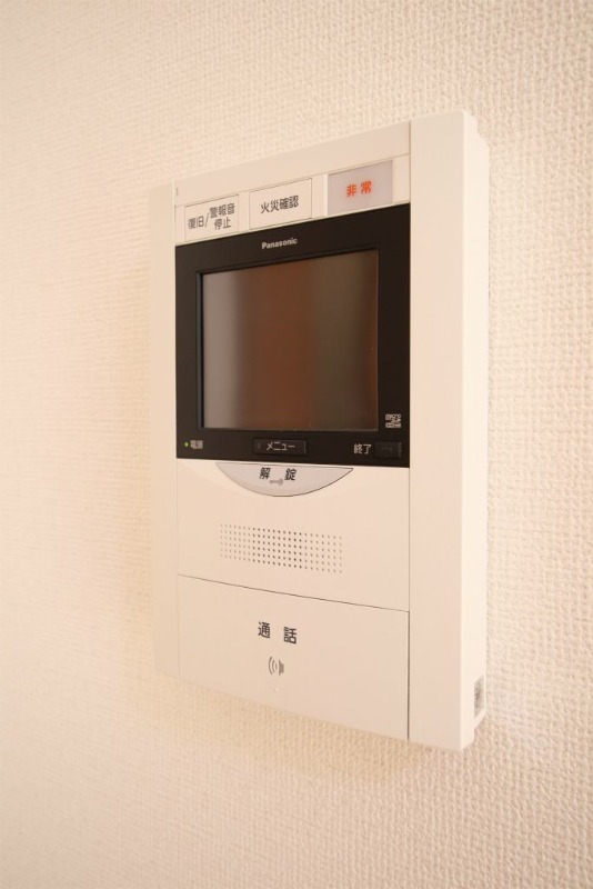 こちらで来客を確認でき安心ですね