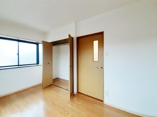 お荷物はこちらへ。