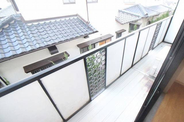 洗濯物たくさん干せます。