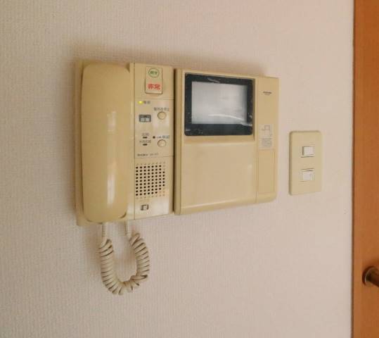 来訪者の顔が確認できるので安心です