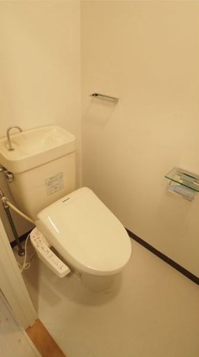 嬉しい温水洗浄便座機能付き