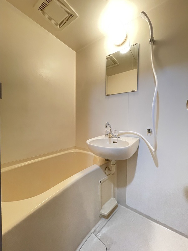 日の疲れを癒すリラックス空間ですね