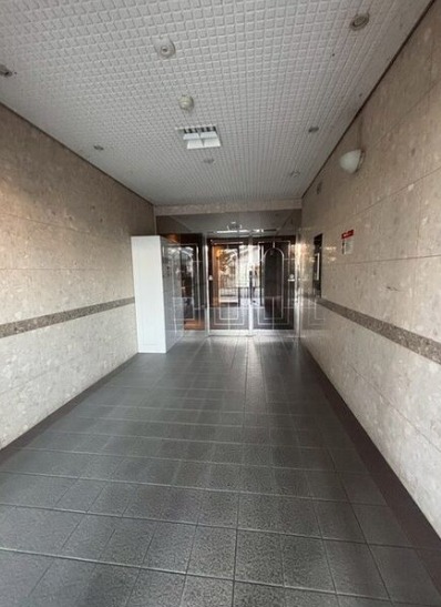 広々したエントランスです