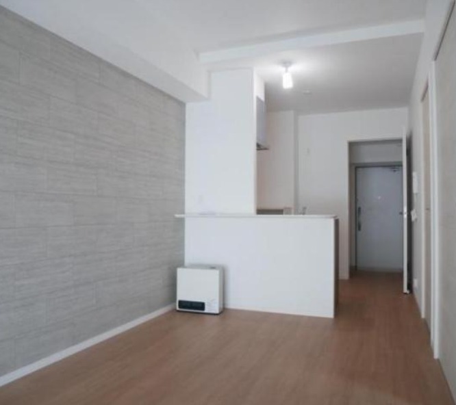 家具の配置がしやすいリビングですね