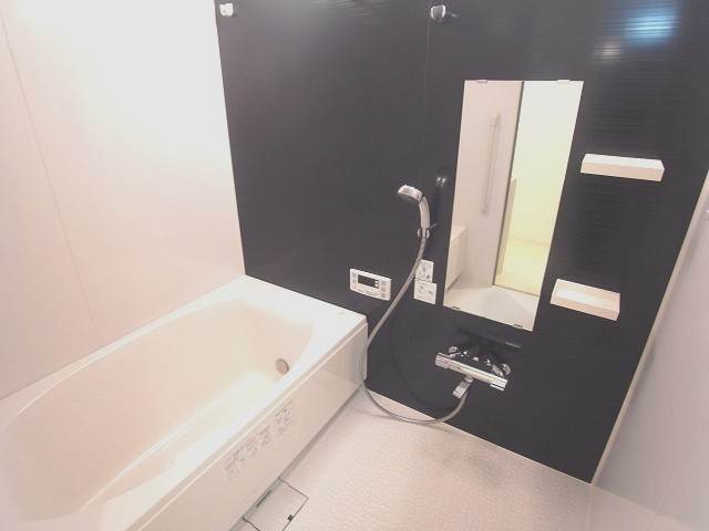 広めのバスルームでゆったり