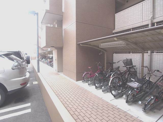 駐輪場あります