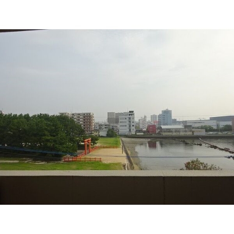 日当たりバッチリでお洗濯物も乾きやすいです