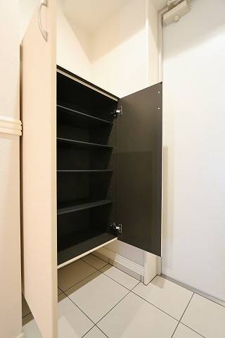 シューズボックスもたっぷり収納