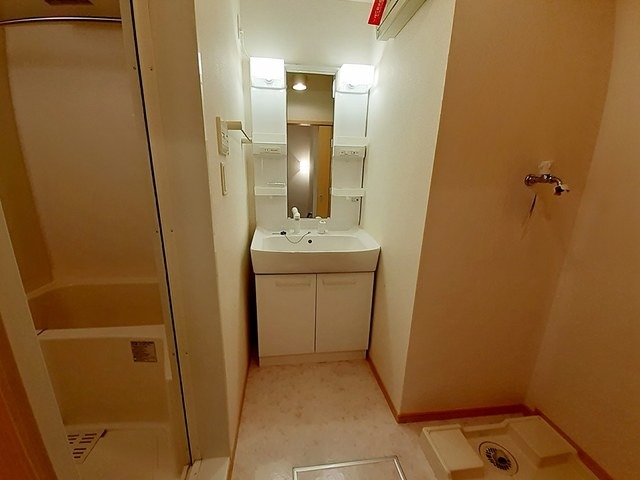 朝の身支度はこちらへ。