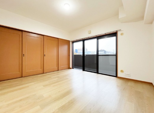 家具の配置がしやすいお部屋です