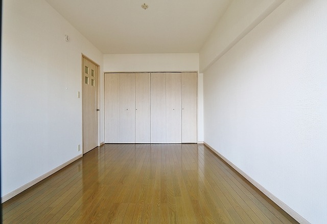 玄関も明るくて安心ですね