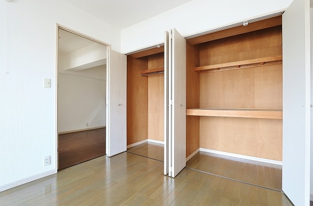 収納力抜群のクローゼットですね