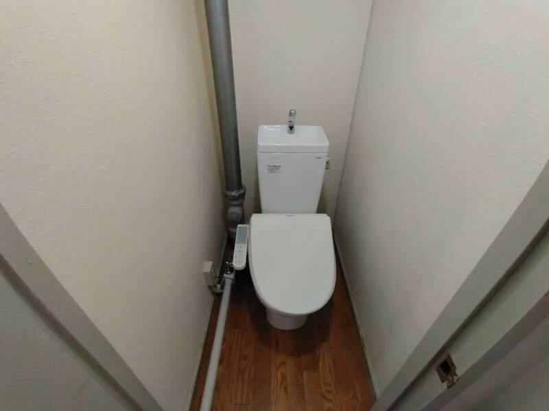 温水洗浄便座付きです