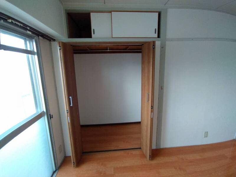 お洋服が多い方でも安心の収納力