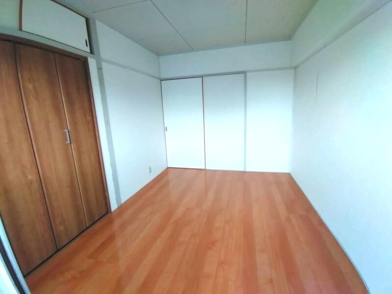 こちらは寝室にいかがでしょうか