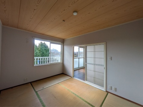 畳のにおいで落ち着きますね