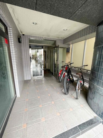 綺麗なエントランスですね