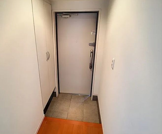 収納力の高いシューズボックス付き玄関