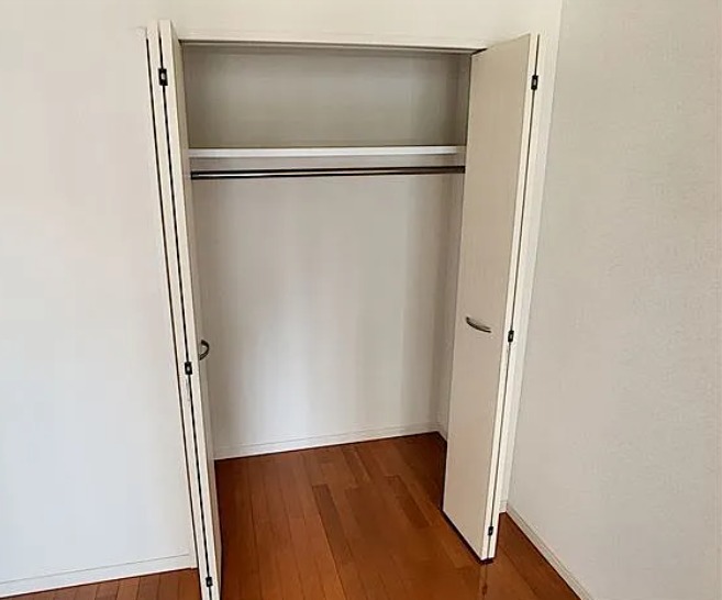 お洋服もたくさん収納できます