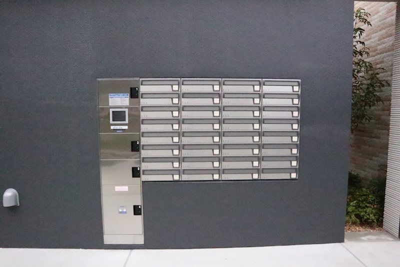 宅配ボックス付きで不在時も安心ですね