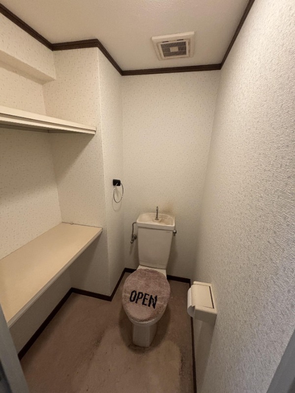 温水洗浄便座付きです