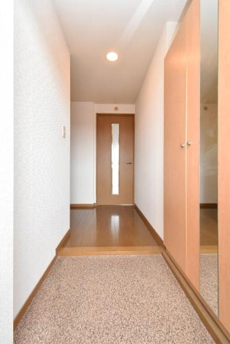 玄関はこんな感じです。